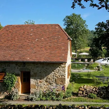 Дом отдыха Fleurs D'eau, Le Hameau Du Quercy, Charme, Calme, Piscine Naturelle *