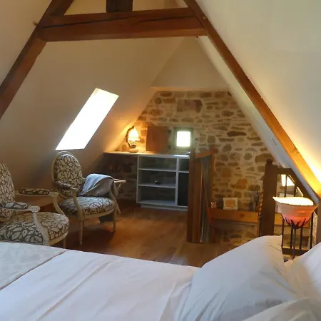 Fleurs D'eau, Le Hameau Du Quercy, Charme, Calme, Piscine Naturelle * Frontenac (Lot)