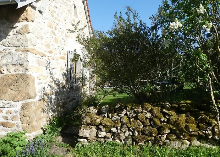 Fleurs D'eau, Le Hameau Du Quercy, Charme, Calme, Piscine Naturelle Feriehus
